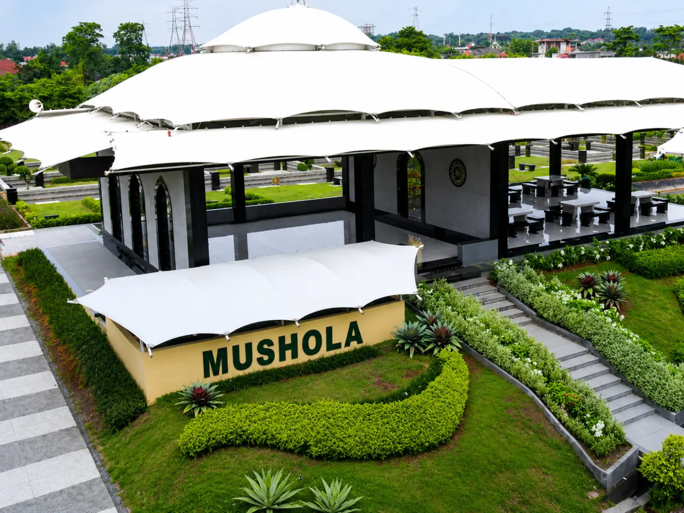 Fasilitas Musholla untuk Keluarga di Al Azhar Memorial Garden Karawang